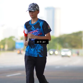 Runner Photo 7665831
