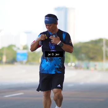 Runner Photo 7665842