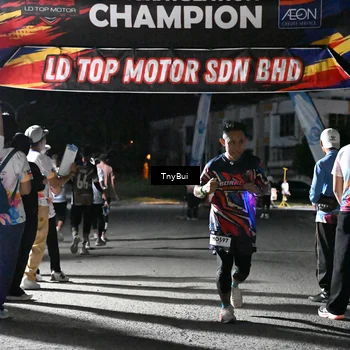 Runner Photo 7665848