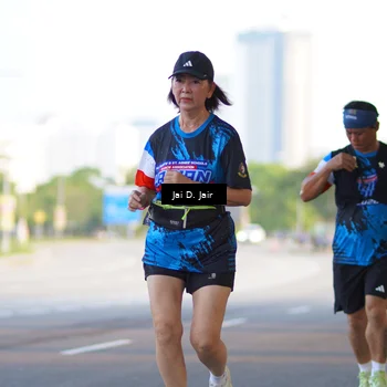 Runner Photo 7665861