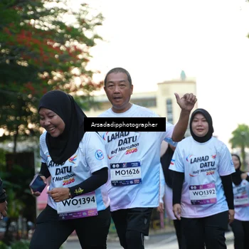 Runner Photo 7665869