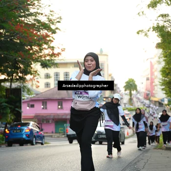 Runner Photo 7665878