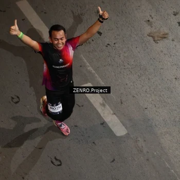 Runner Photo 7665888