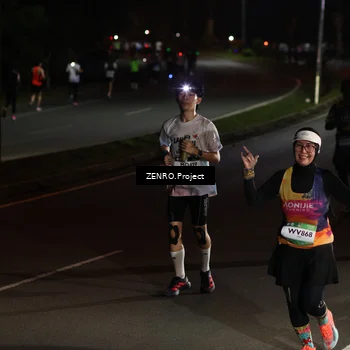 Runner Photo 7665896