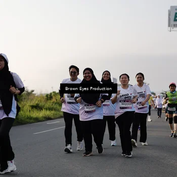 Runner Photo 7665924