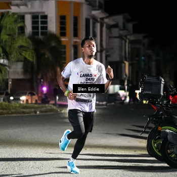 Runner Photo 7665926