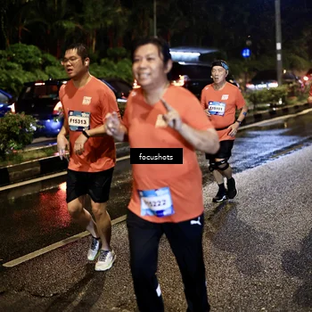 Runner Photo 7665932