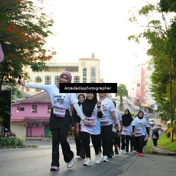 Runner Photo 7665933