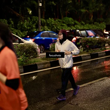 Runner Photo 7665939