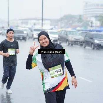 Runner Photo 7665958