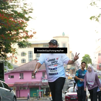 Runner Photo 7665968