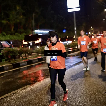 Runner Photo 7665975