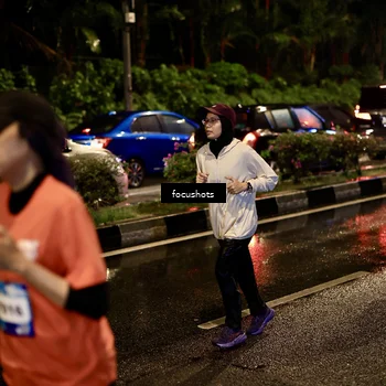 Runner Photo 7665979