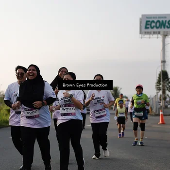 Runner Photo 7665981