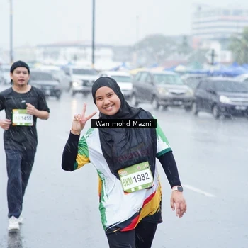 Runner Photo 7665986