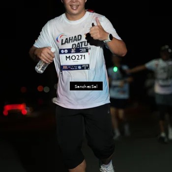 Runner Photo 7665990