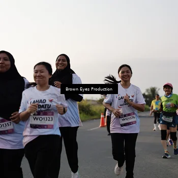 Runner Photo 7665999