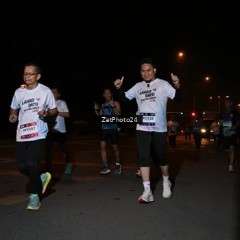 Runner Photo 7666020