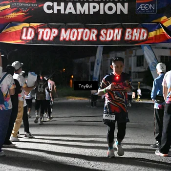 Runner Photo 7666021