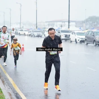 Runner Photo 7666049