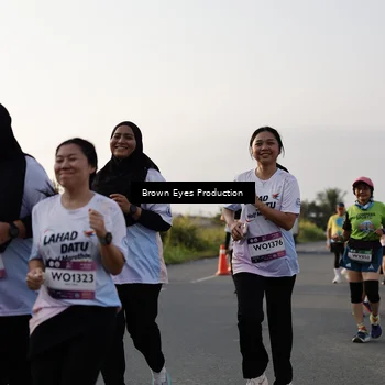 Runner Photo 7666060