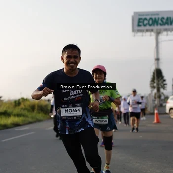 Runner Photo 7666063