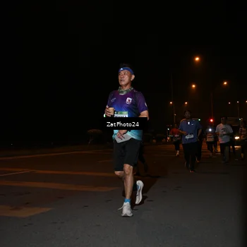 Runner Photo 7666111