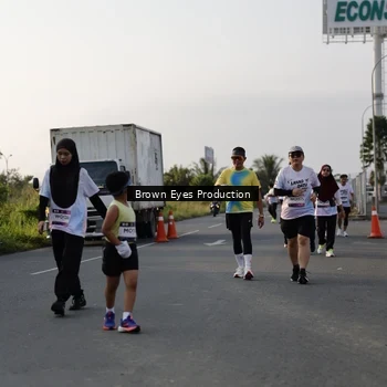 Runner Photo 7666114