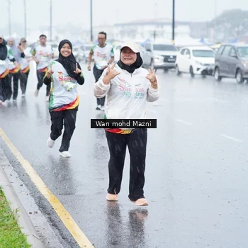 Runner Photo 7666124