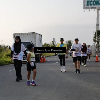 Runner Photo 7666126