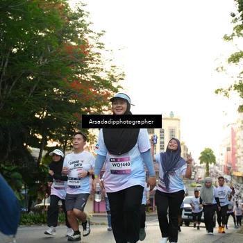 Runner Photo 7666130