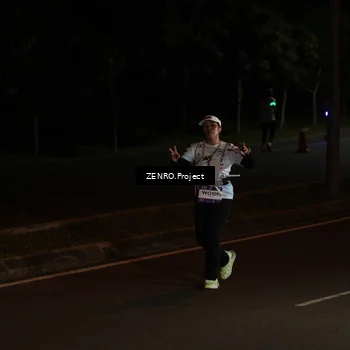 Runner Photo 7666150