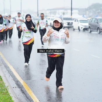 Runner Photo 7666158