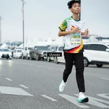 Runner Photo 7666168