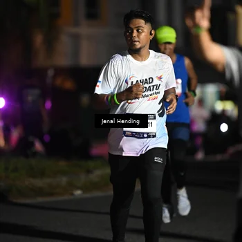Runner Photo 7666179