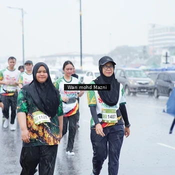 Runner Photo 7666202