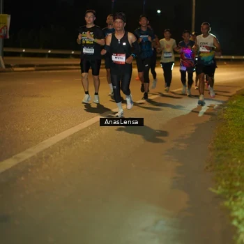 Runner Photo 7666203