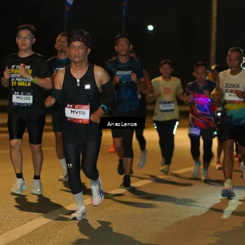 Runner Photo 7666204