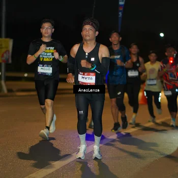 Runner Photo 7666207
