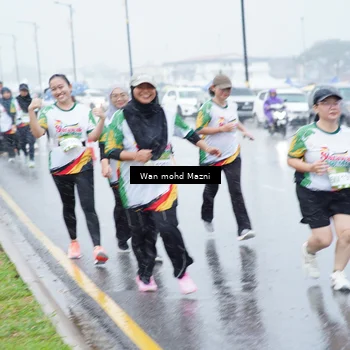 Runner Photo 7666220