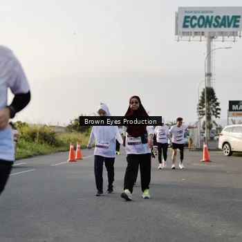 Runner Photo 7666233