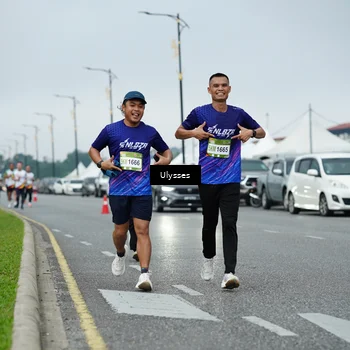 Runner Photo 7666249