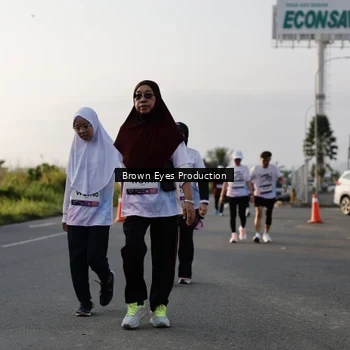Runner Photo 7666262