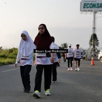 Runner Photo 7666265