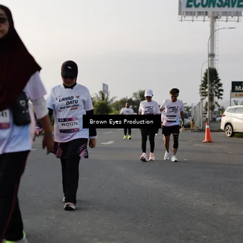 Runner Photo 7666270