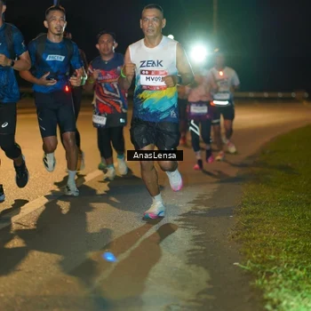 Runner Photo 7666271