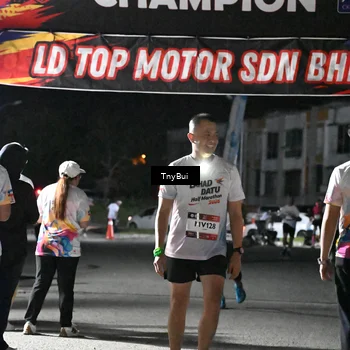 Runner Photo 7666280