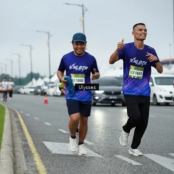 Runner Photo 7666303