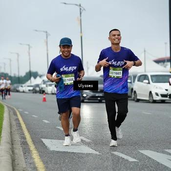 Runner Photo 7666307