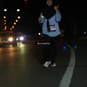 Runner Photo 7666308